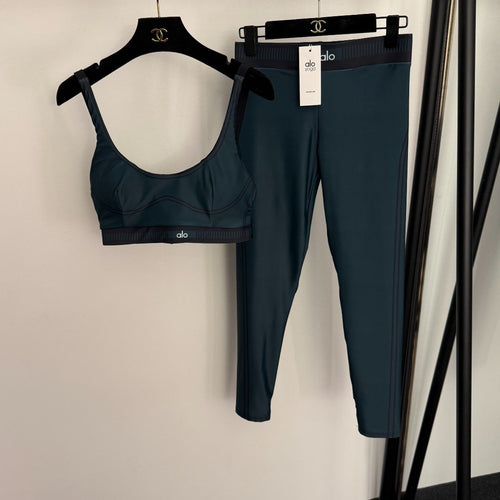 Alo Women’s Athletic Wear (Set)